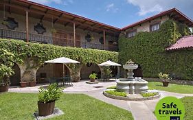 Hotel Del Patio Flores